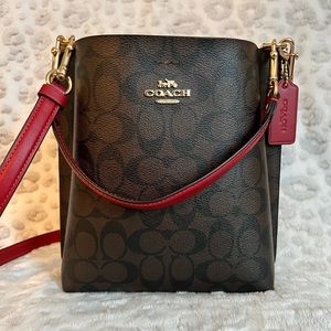 Coach Mollie Bucket Bag 22 Dark brown and Red